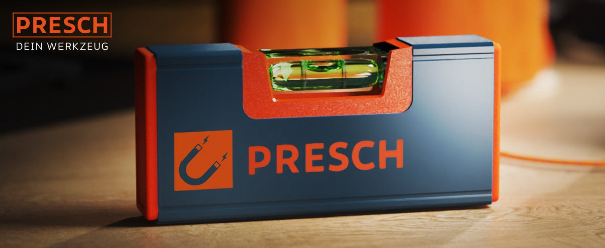 Mini-Wasserwaage von Presch auf Holzuntergrund mit integrierter Libelle für exakte Messungen und Ausrichtungen.